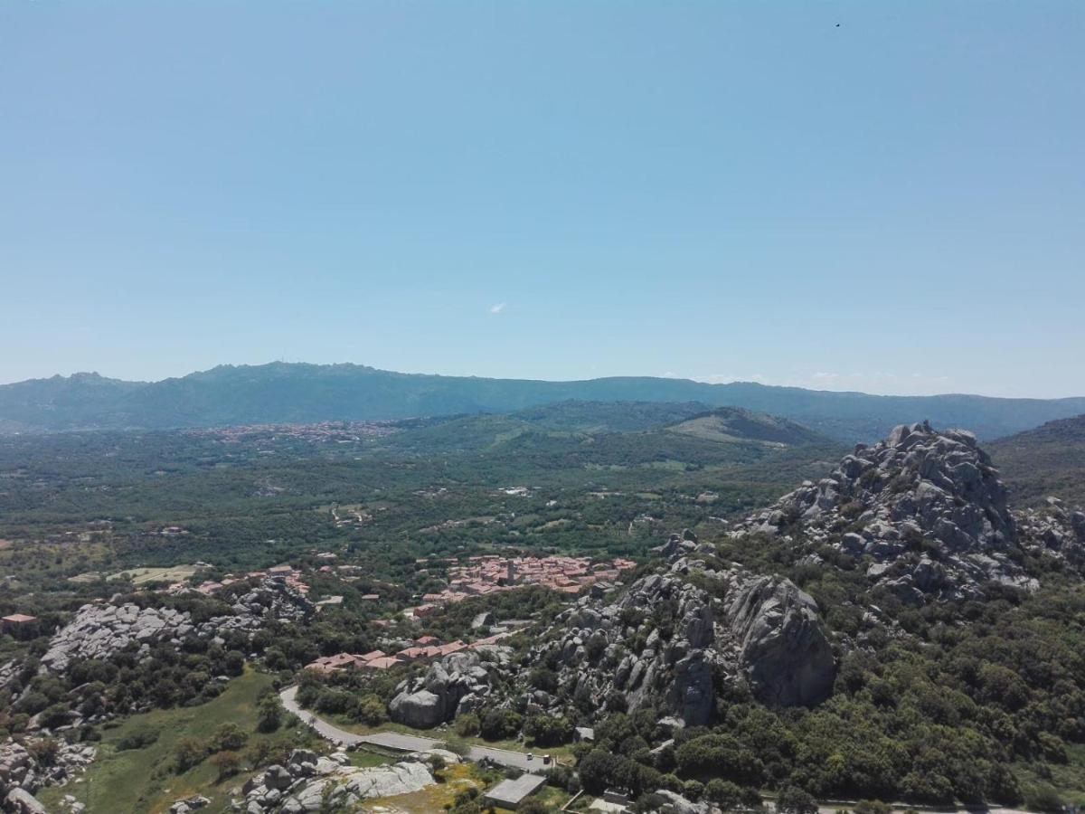Agriturismo La Vigna Tempio Pausania Exteriér fotografie